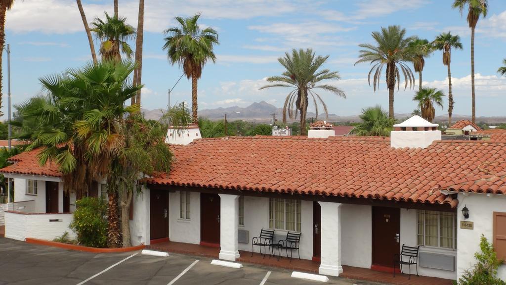 Coronado Motor Hotel, A Travelodge By Wyndham Yuma Esterno foto